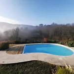 בית נופש Casa Rosa *