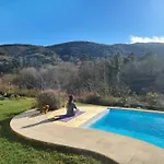 Casa Rosa * וילה נובה דה סרביירה